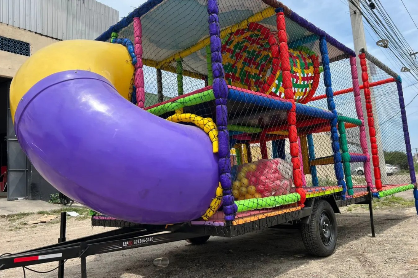 Carreta Kid Play montada para eventos infantis